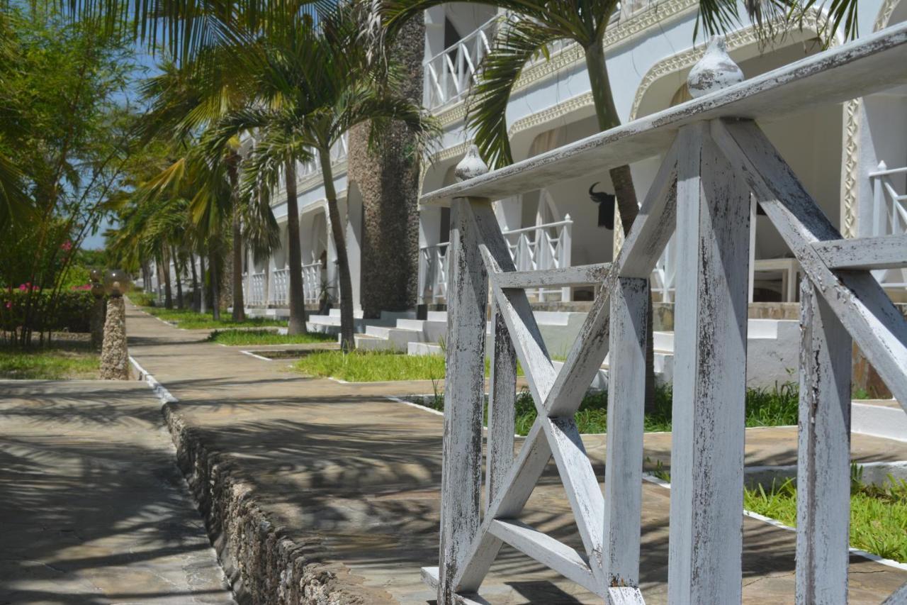 Twiga Beach Resort Watamu Bagian luar foto