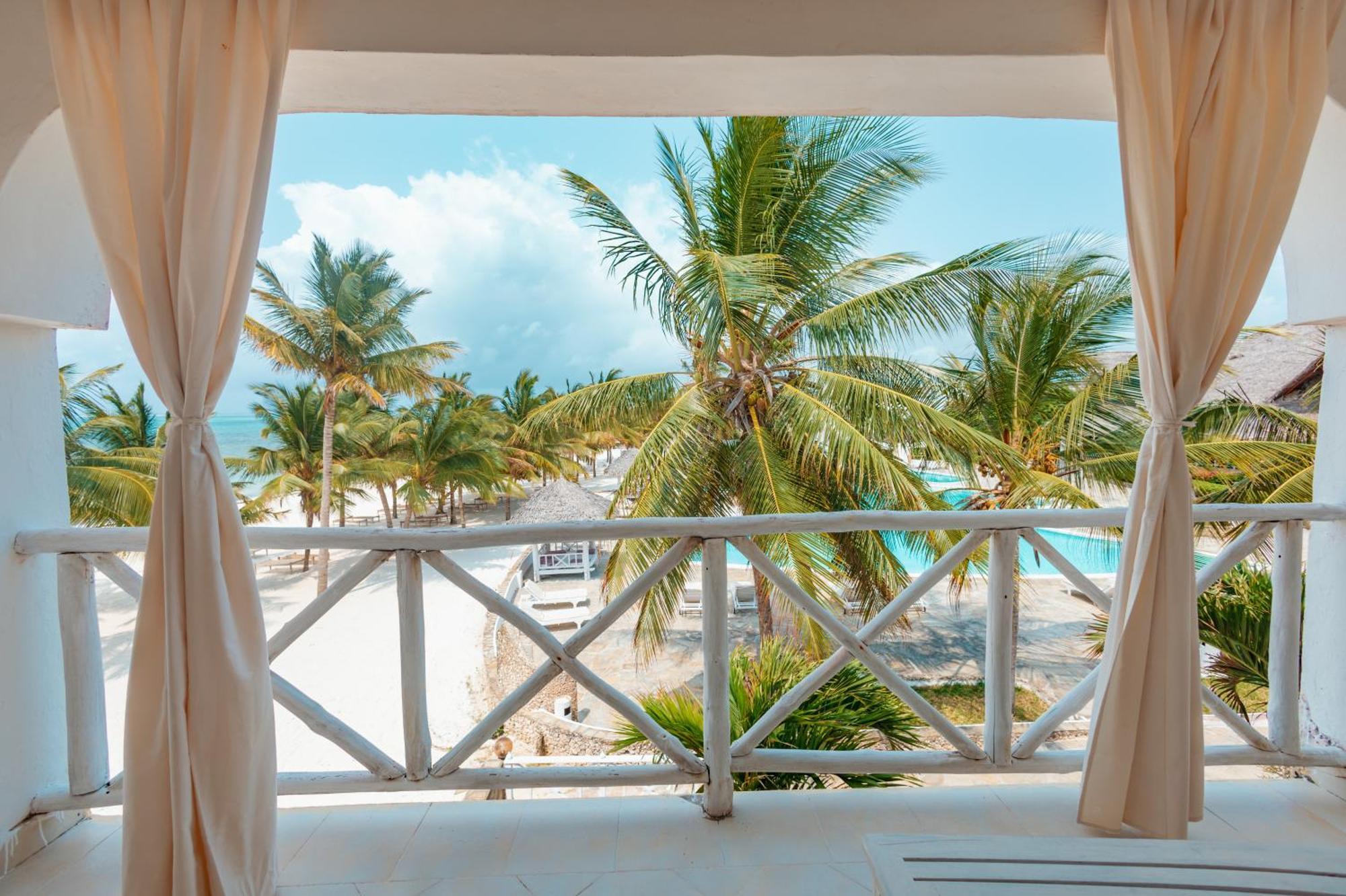Twiga Beach Resort Watamu Bagian luar foto