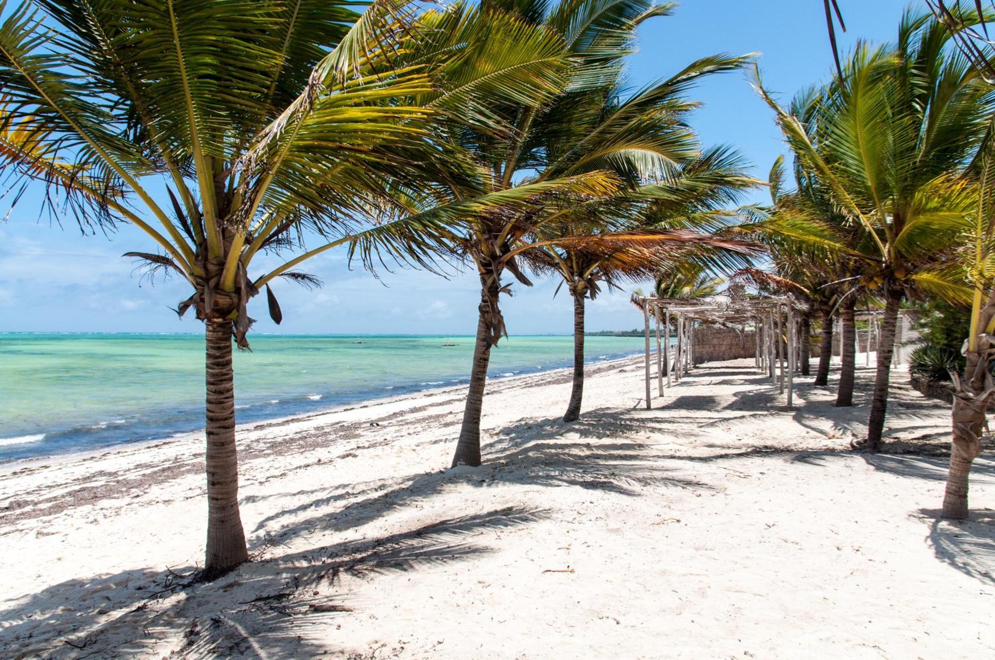Twiga Beach Resort Watamu Bagian luar foto