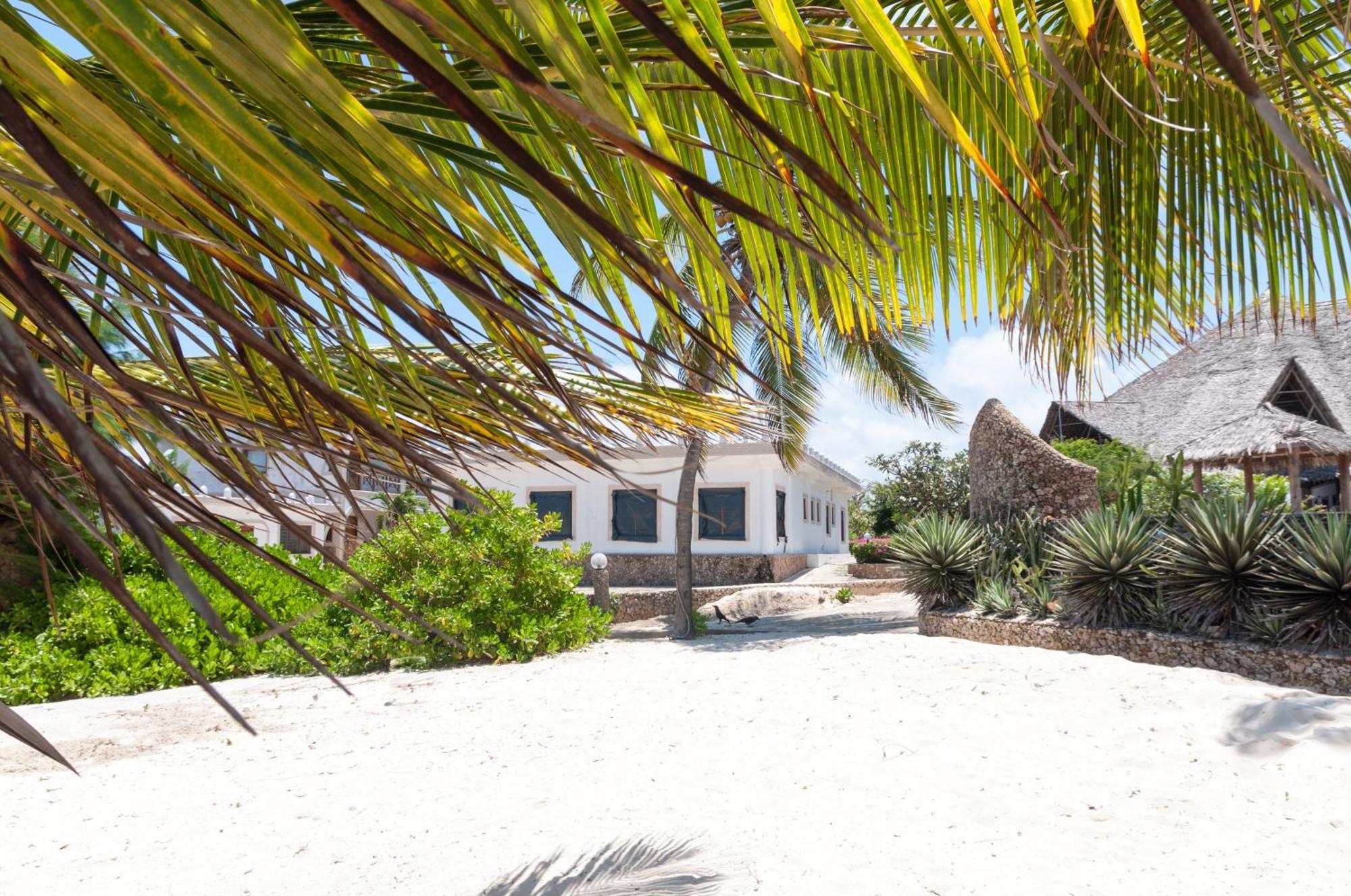 Twiga Beach Resort Watamu Bagian luar foto