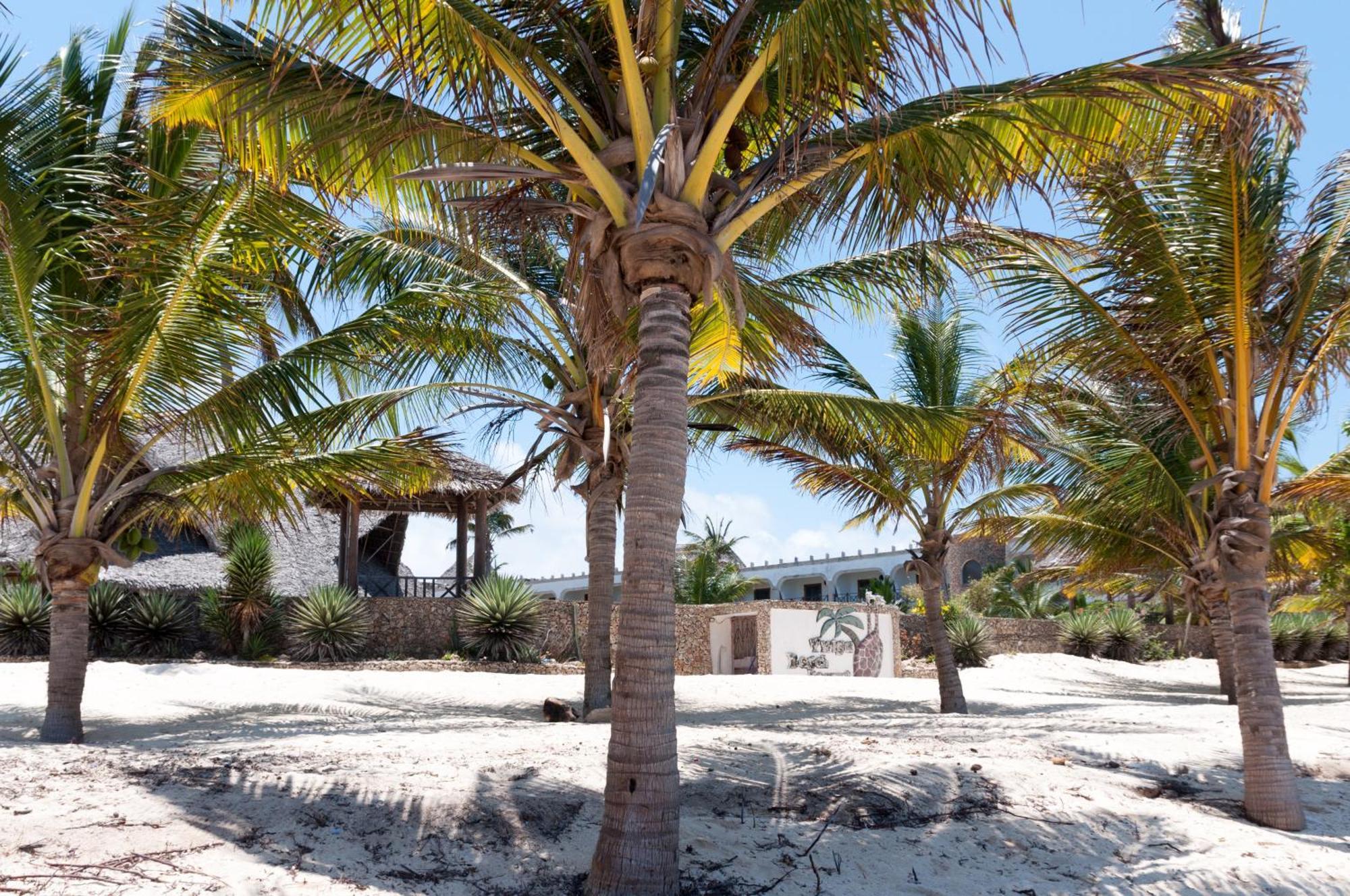 Twiga Beach Resort Watamu Bagian luar foto