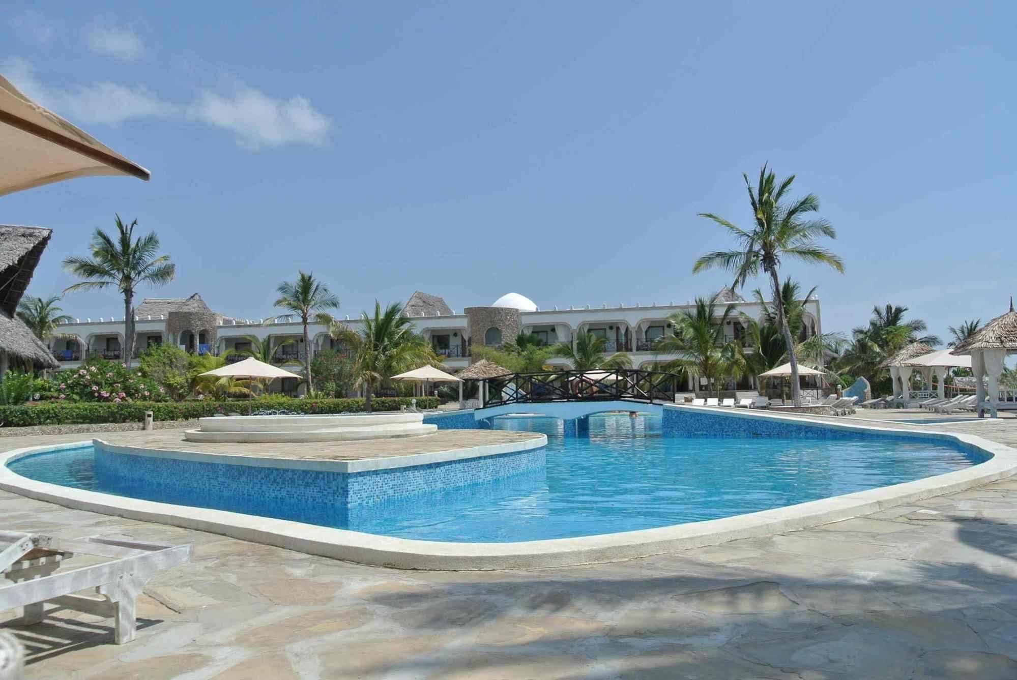 Twiga Beach Resort Watamu Bagian luar foto